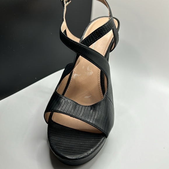 BCBGeneration Black High Heel Sandals heel 5 inch - Picture 7 of 12